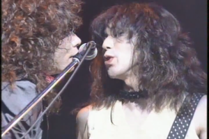 Foxy Blue Love - Chorus 2 (Experience Movie Tour)