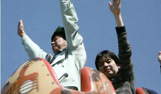 Game Center CX - Arino and Kibe on a rollercoaster